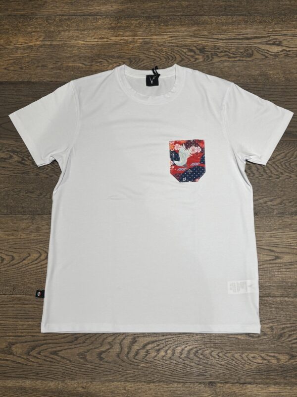 T-Shirt con Taschino in tessuto V2