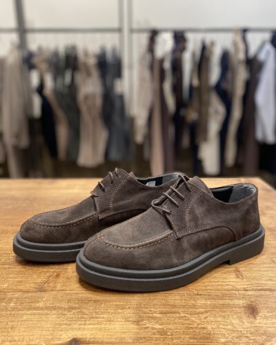 SCARPA IMPUNTURATA CAMOSCIO OVER D