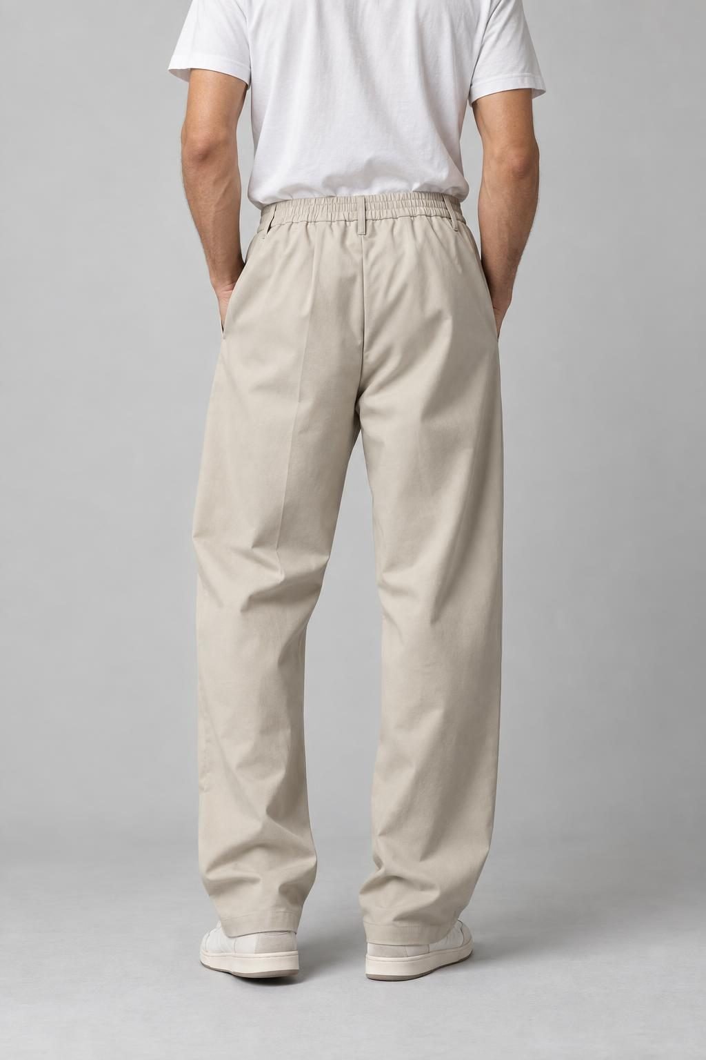 Pantaloni beige elasticizzati