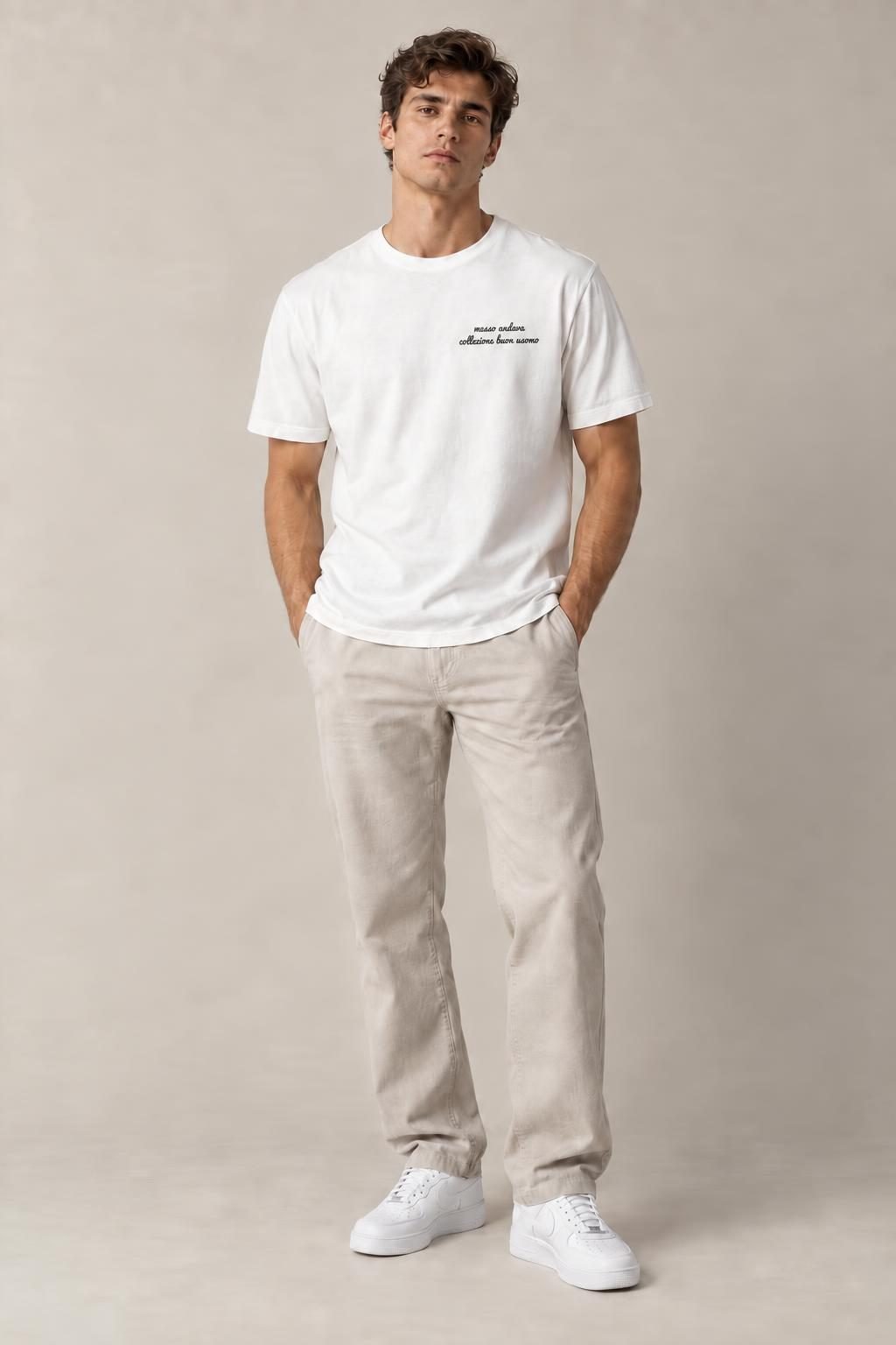 T-shirt bianca con scritta