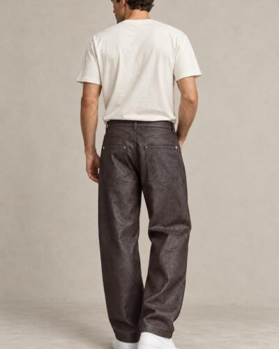 Pantaloni dalla trama effetto pelle