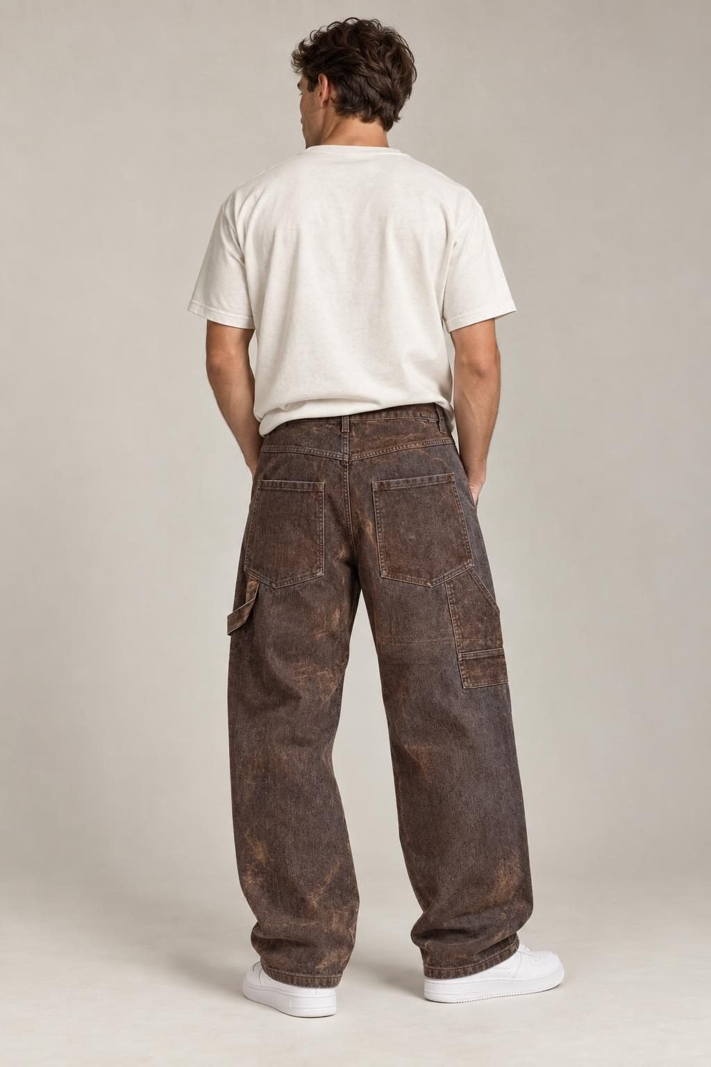 Jeans marroni a gamba larga