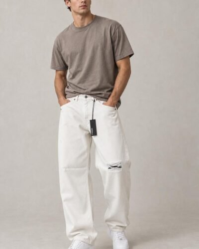Jeans bianchi con strappi